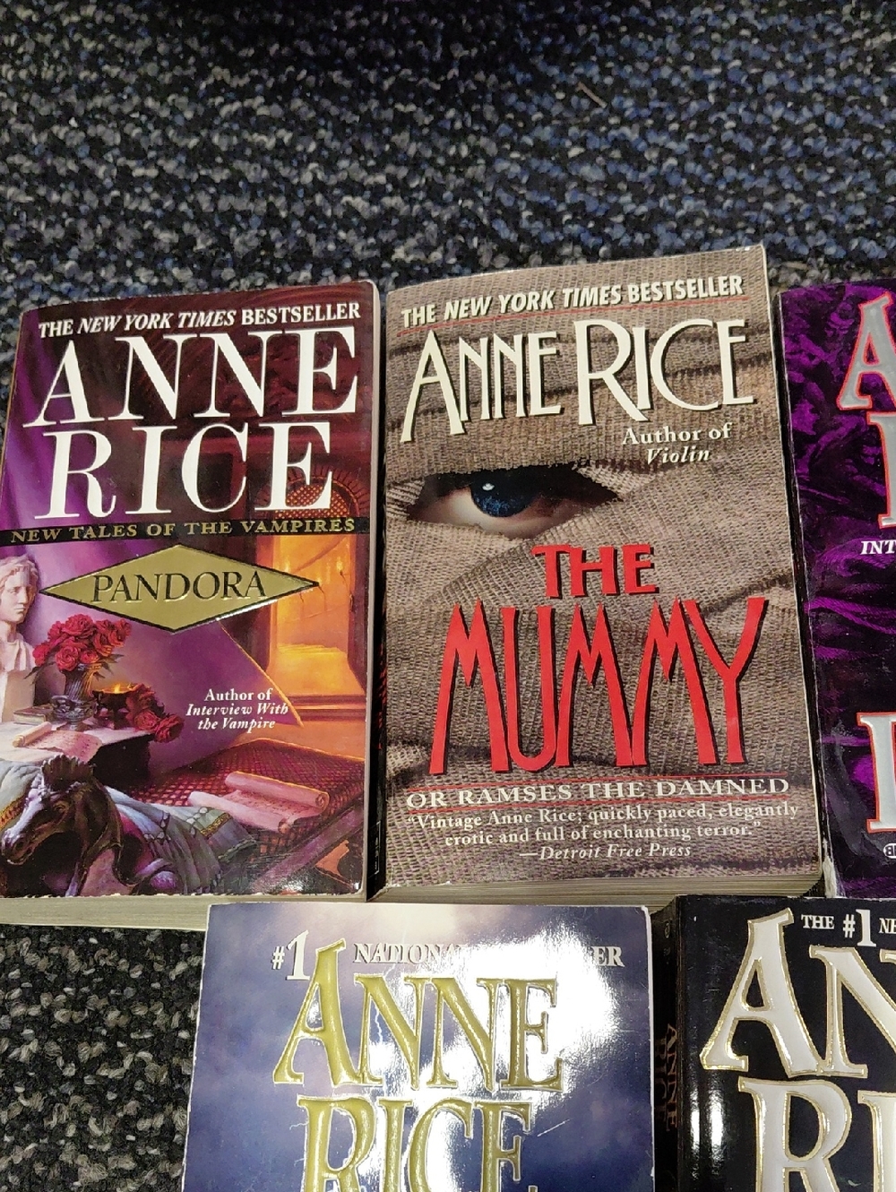 Anne Rice Paperback Book Lot - Picture 2 of 4